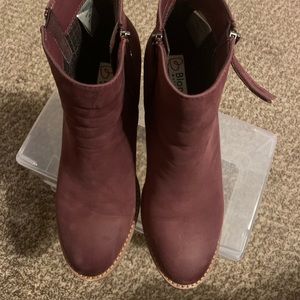 Blondo Nova waterproof bootie